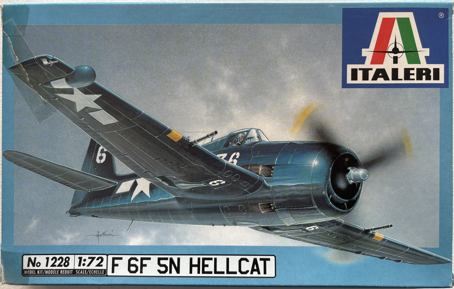 Italeri 1/72 F6F-5N Hellcat