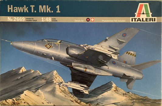 [20] Italeri 1/48 Hawk T.Mk.I