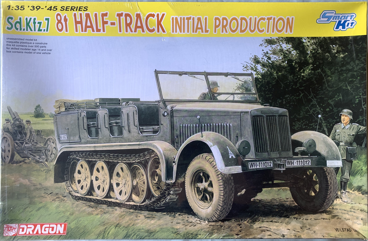 Dragon 1/35 Sd.Kfz.7 8t Half Track initial production