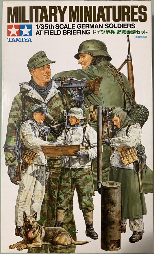 Tamiya 1/35 German Soldiers at Field Briefing