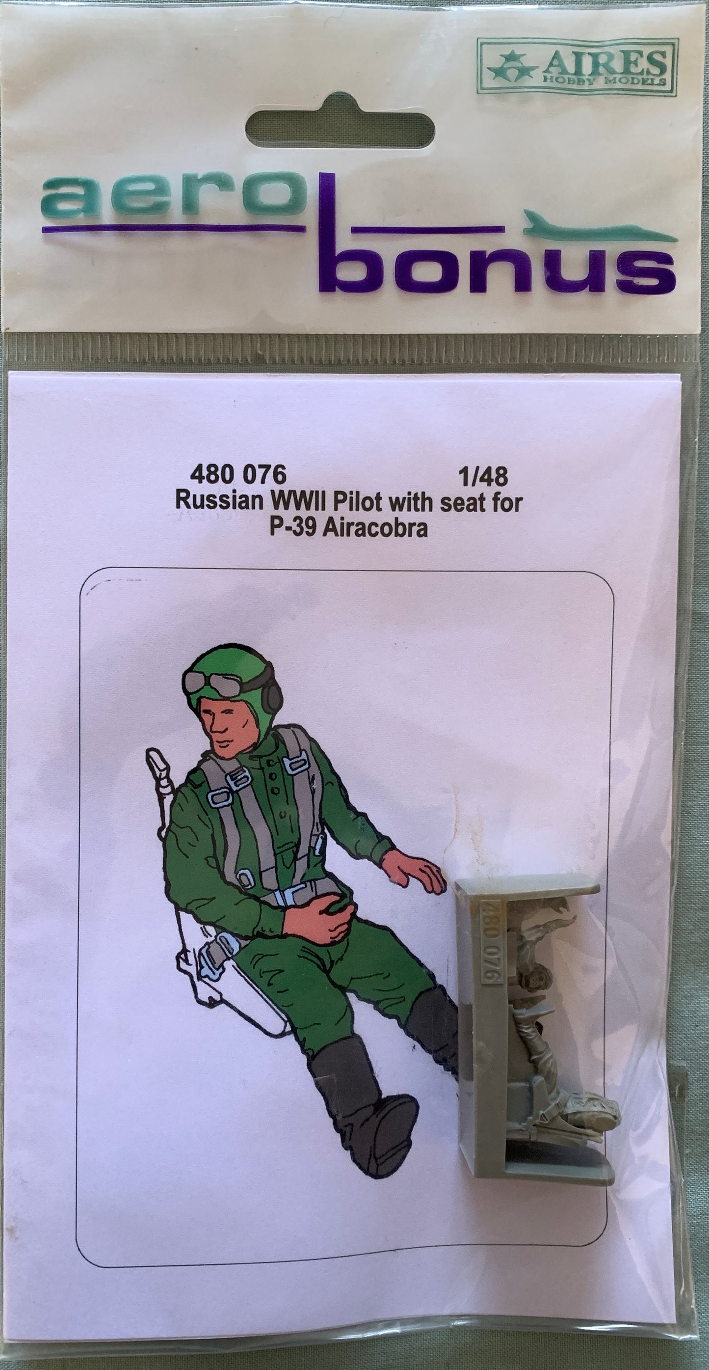 [T04] Aero Bonus 1/48 Russian WWII Pilot with seat for P-39 Airacobra