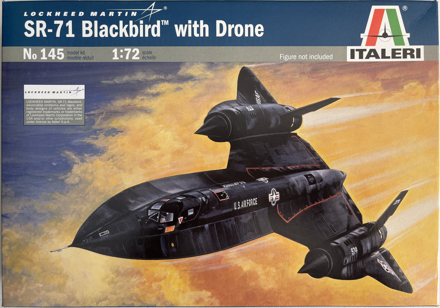 Italeri 1/72 SR-71 Blackbird with Drone