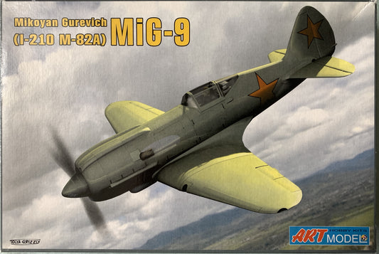 Art Model 1/72 Mikoyan Gurevich Mig-9 (I-210 M82A)