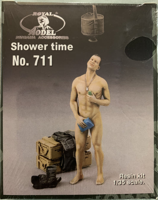 Royal Model 1/35 Shower Time