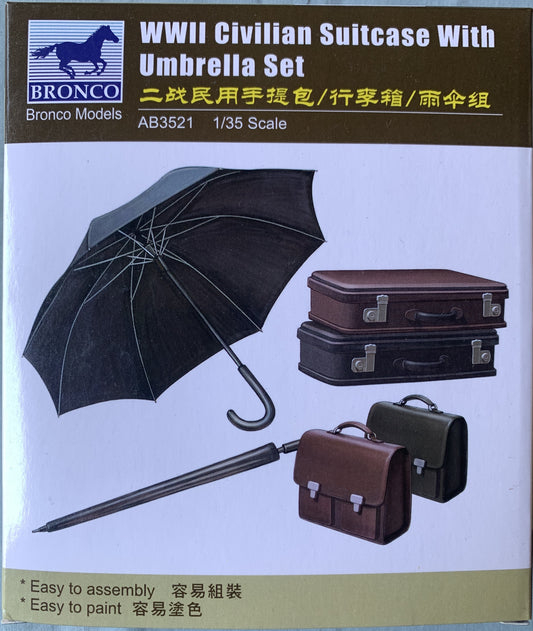 Bronco 1/35 WWII Civilian suitcase with umbrella set